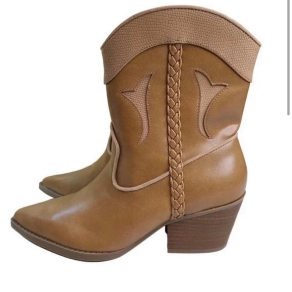 Women's Shana Cowboy Boots - Universal Thread" Cognac - Picture 3 of 4